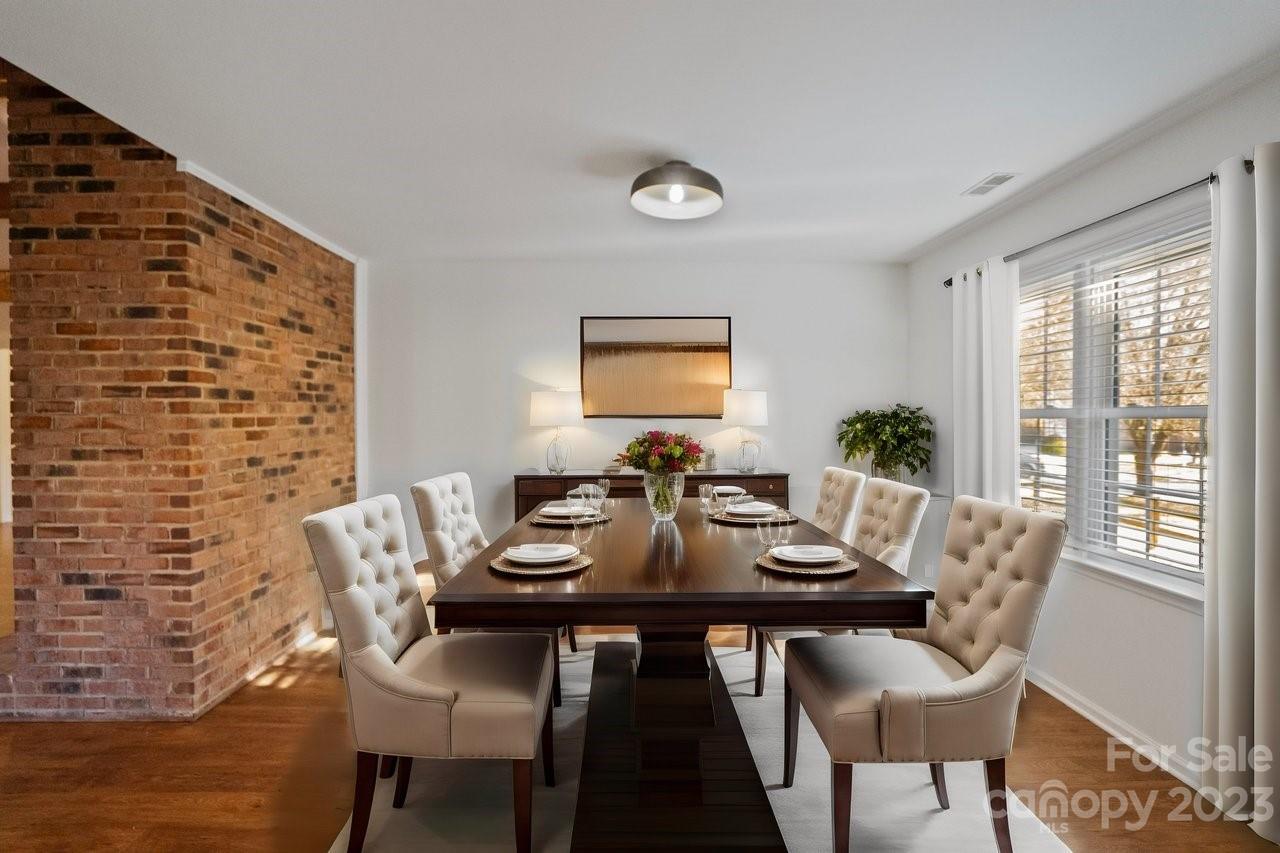 Katelyn Moors - Residential