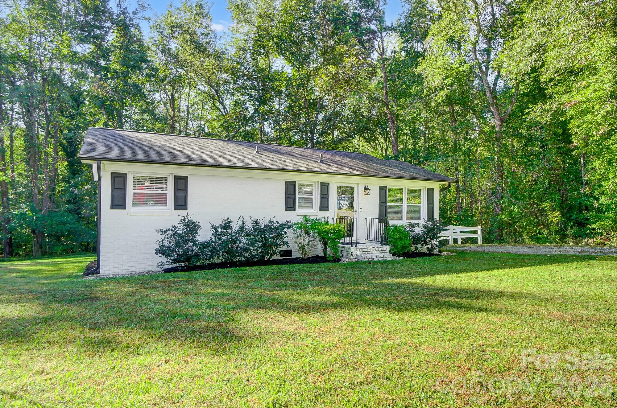 3800 Vanderburg Drive S