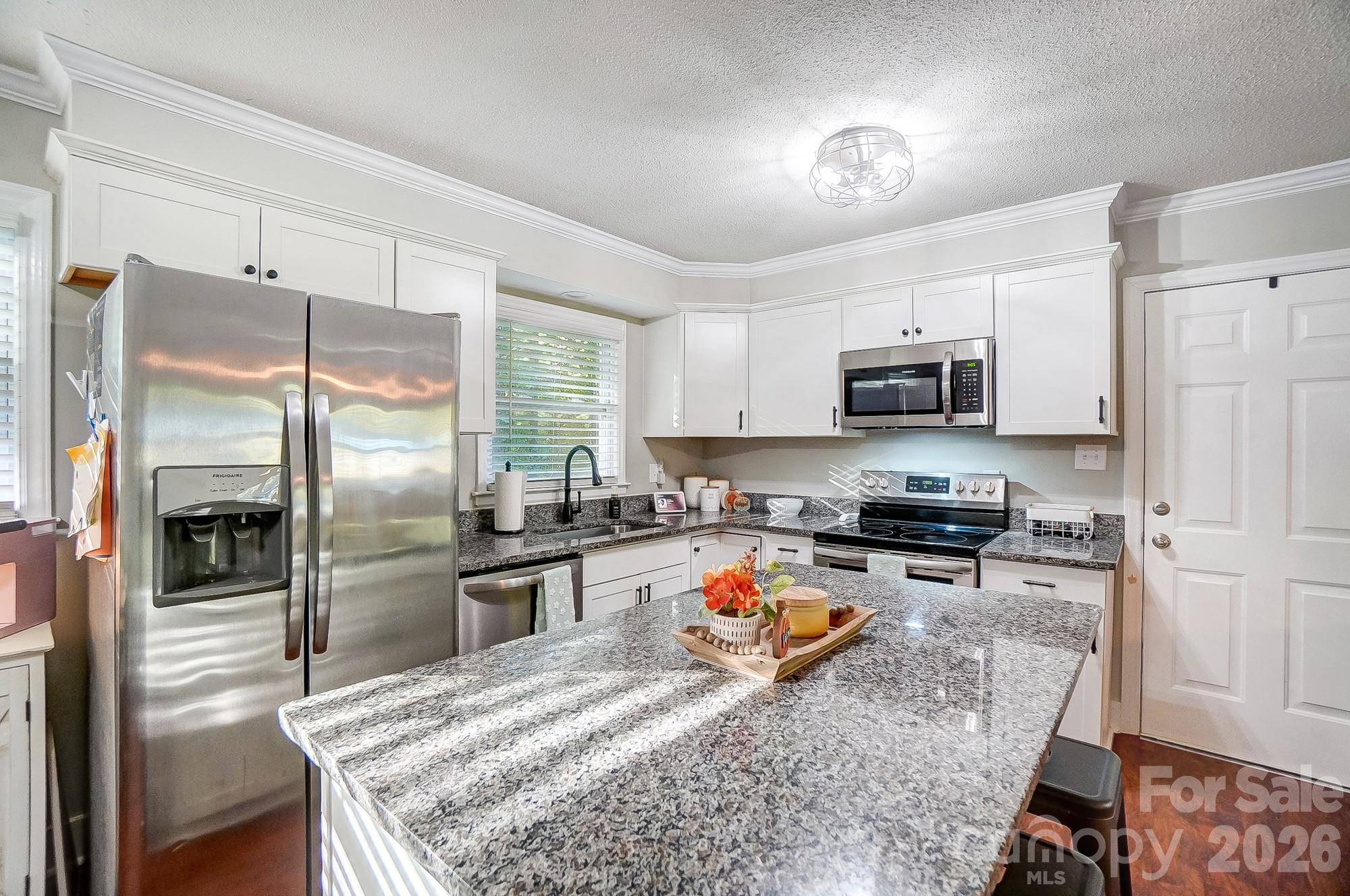 3800 Vanderburg Drive S