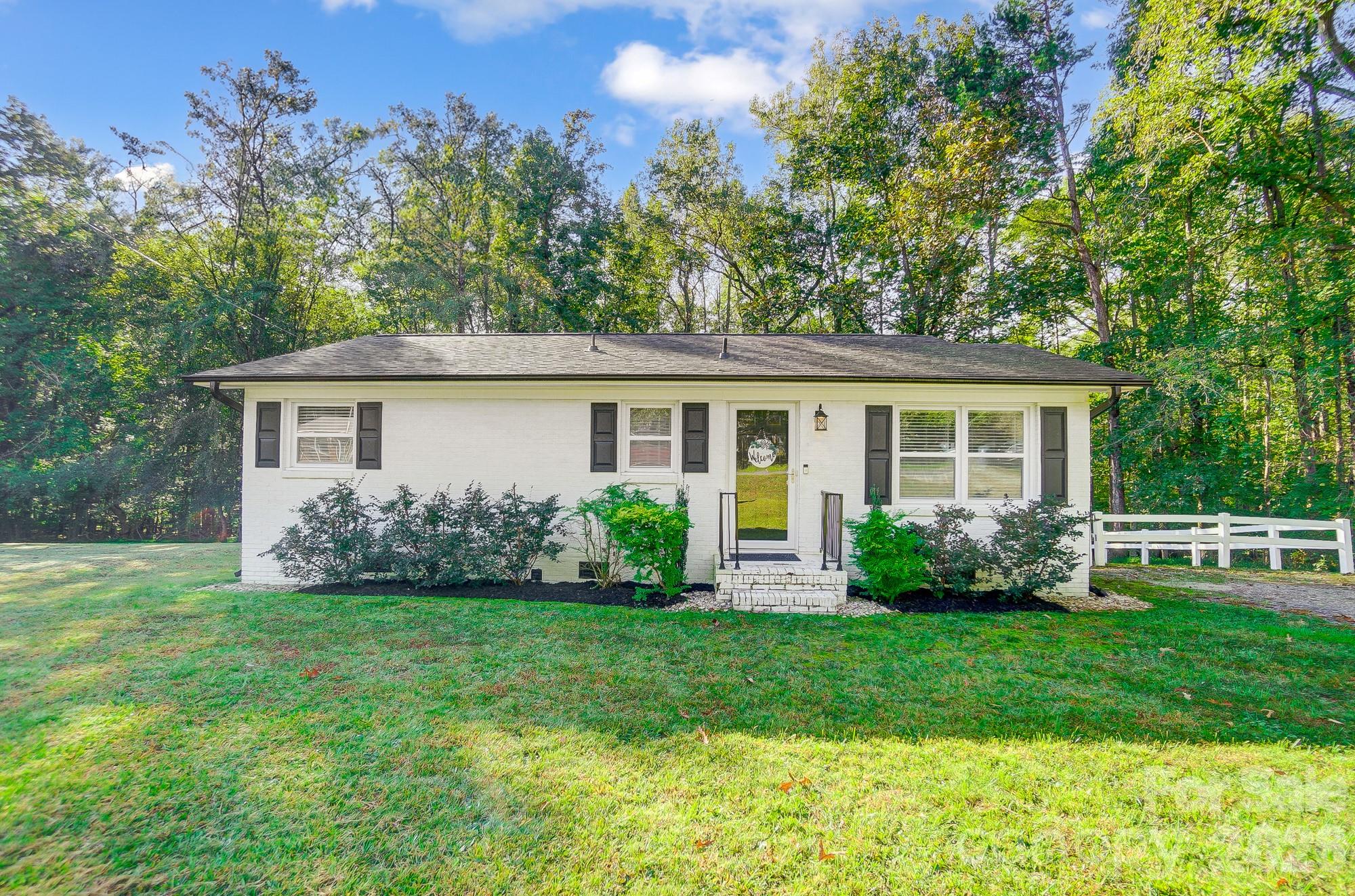 3800 Vanderburg Drive S