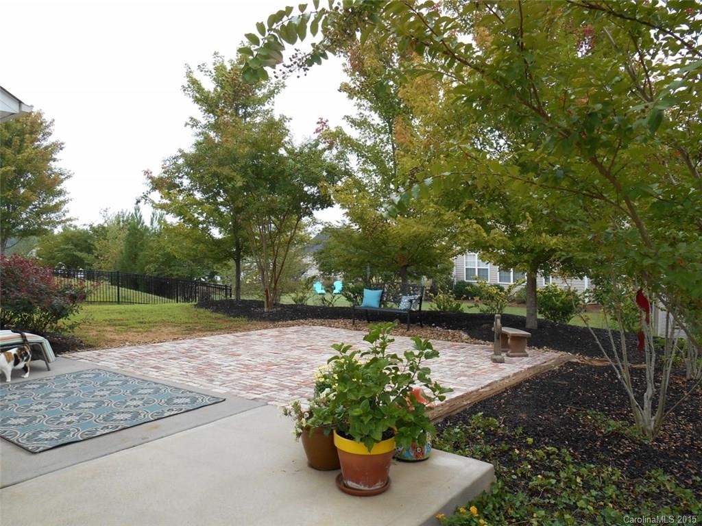 Sandy Pointe - Residential