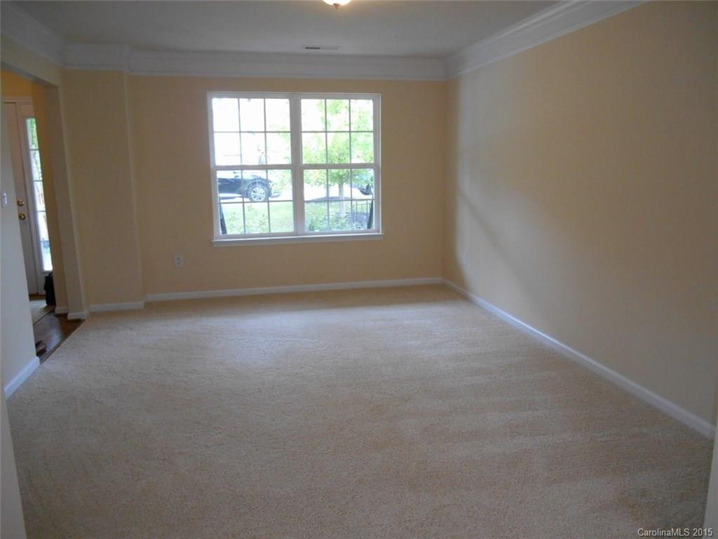 Sandy Pointe - Residential