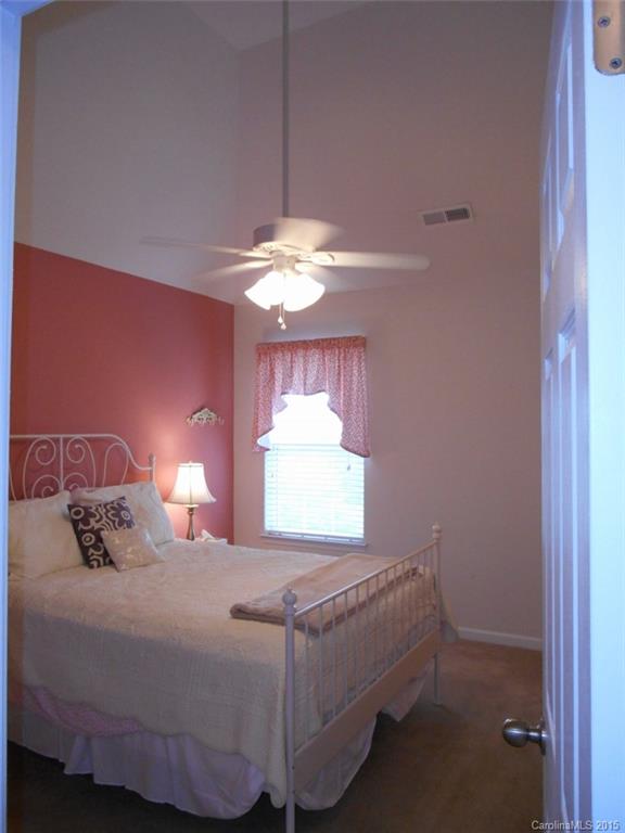 Sandy Pointe - Residential