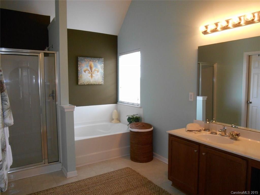 Sandy Pointe - Residential