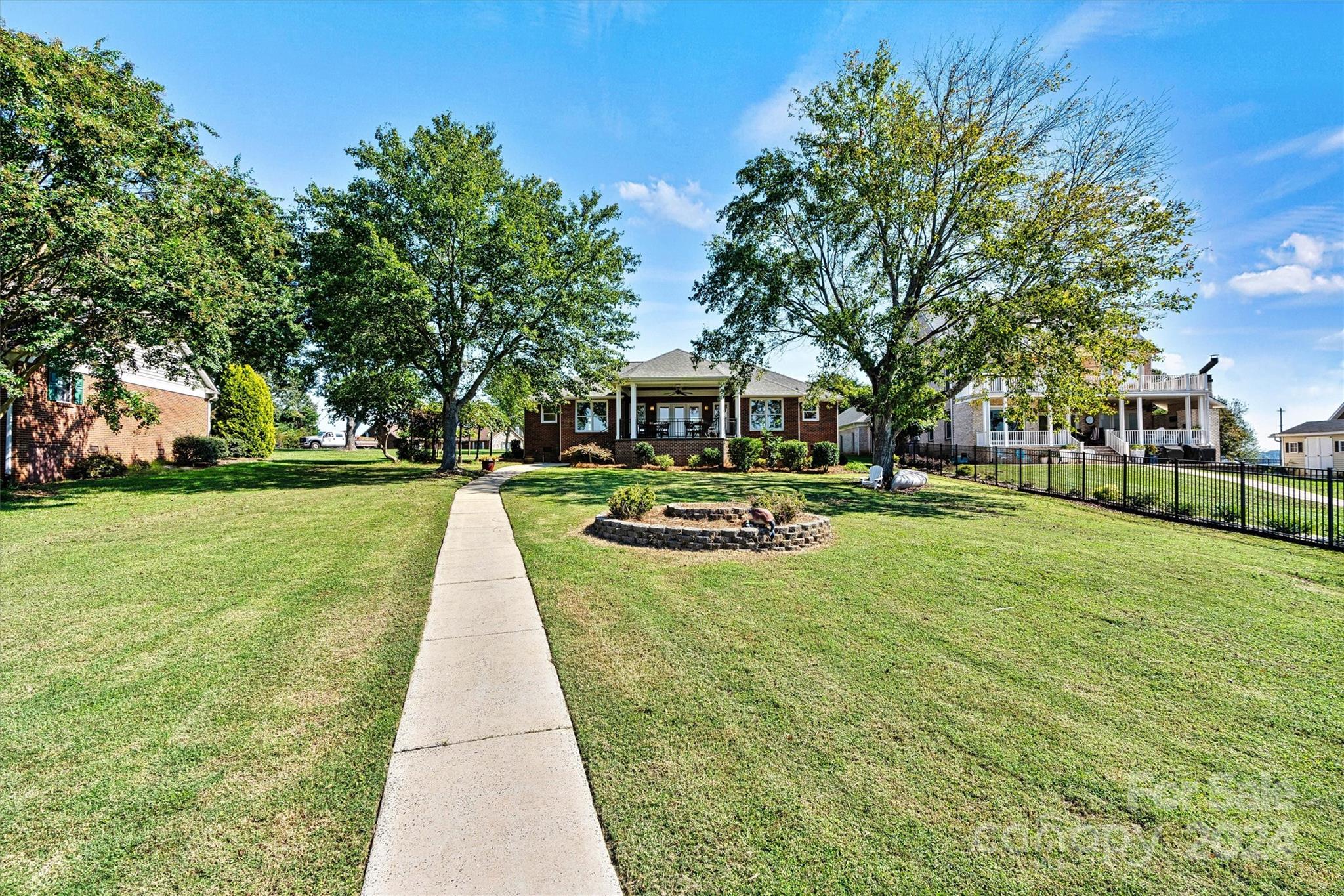 Harbor Point - Residential