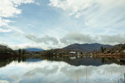 A home in Lake Junaluska