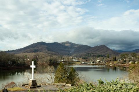 A home in Lake Junaluska