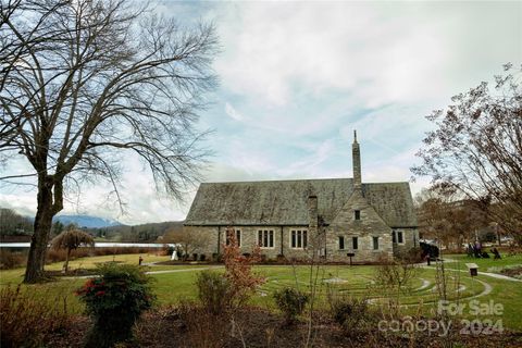 A home in Lake Junaluska