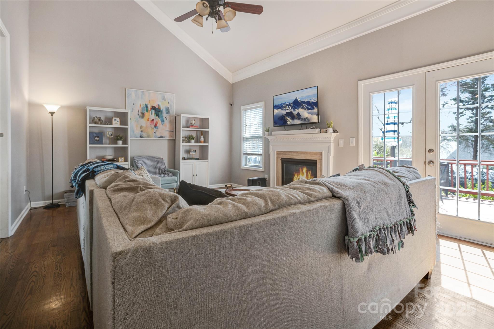 Riverfront - Residential