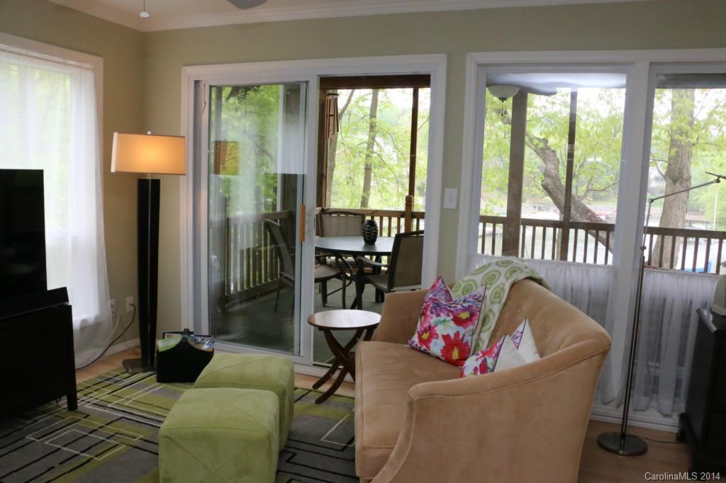 Tega Cay - Residential