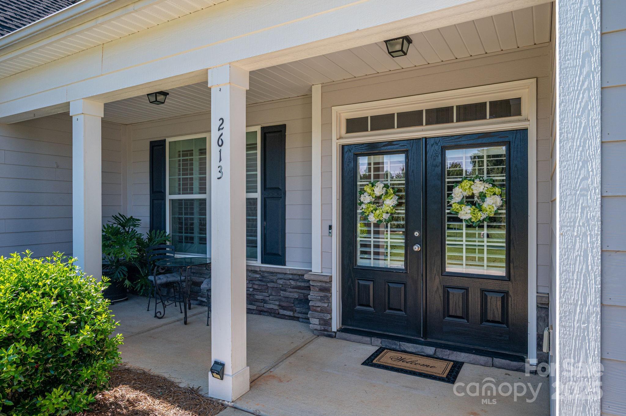 2613 Lakefront Drive