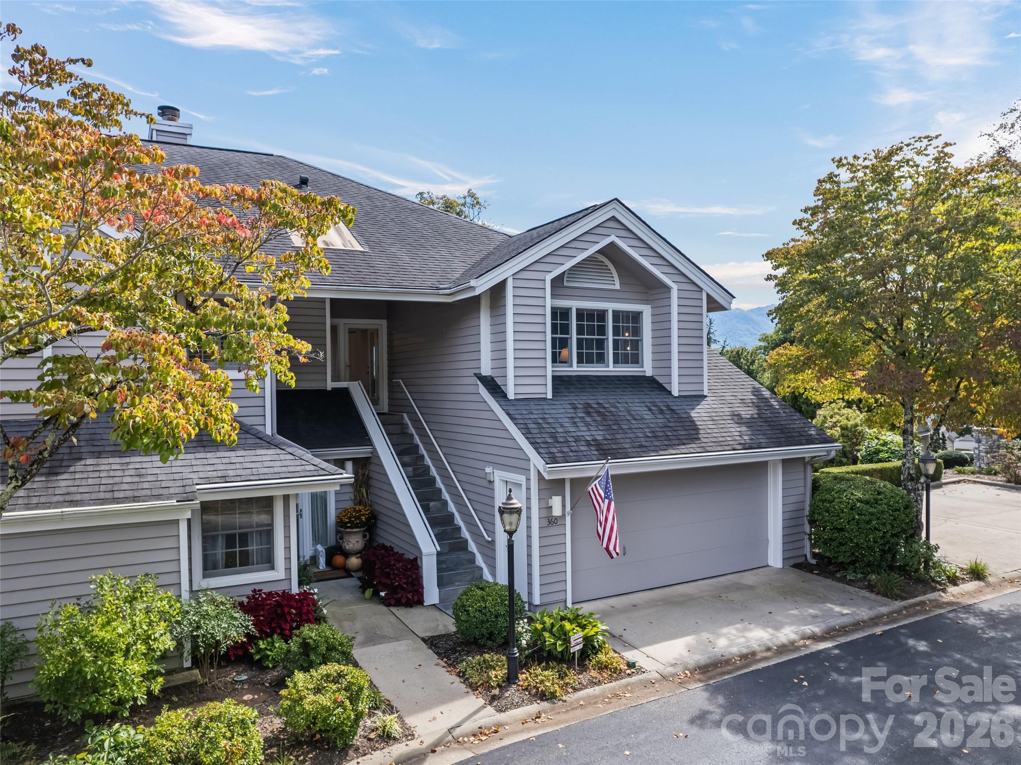 360 Skylark Lane