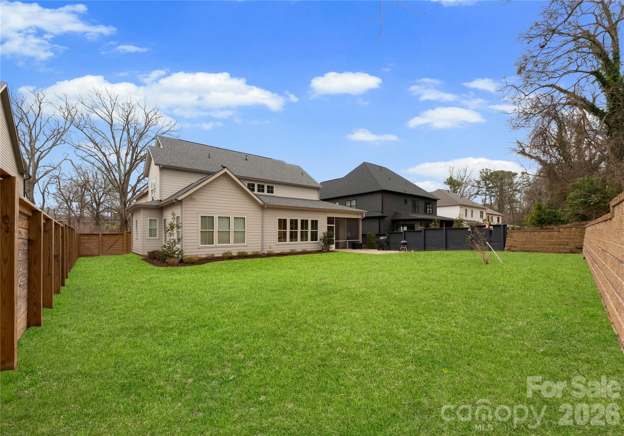 1527 St George Street