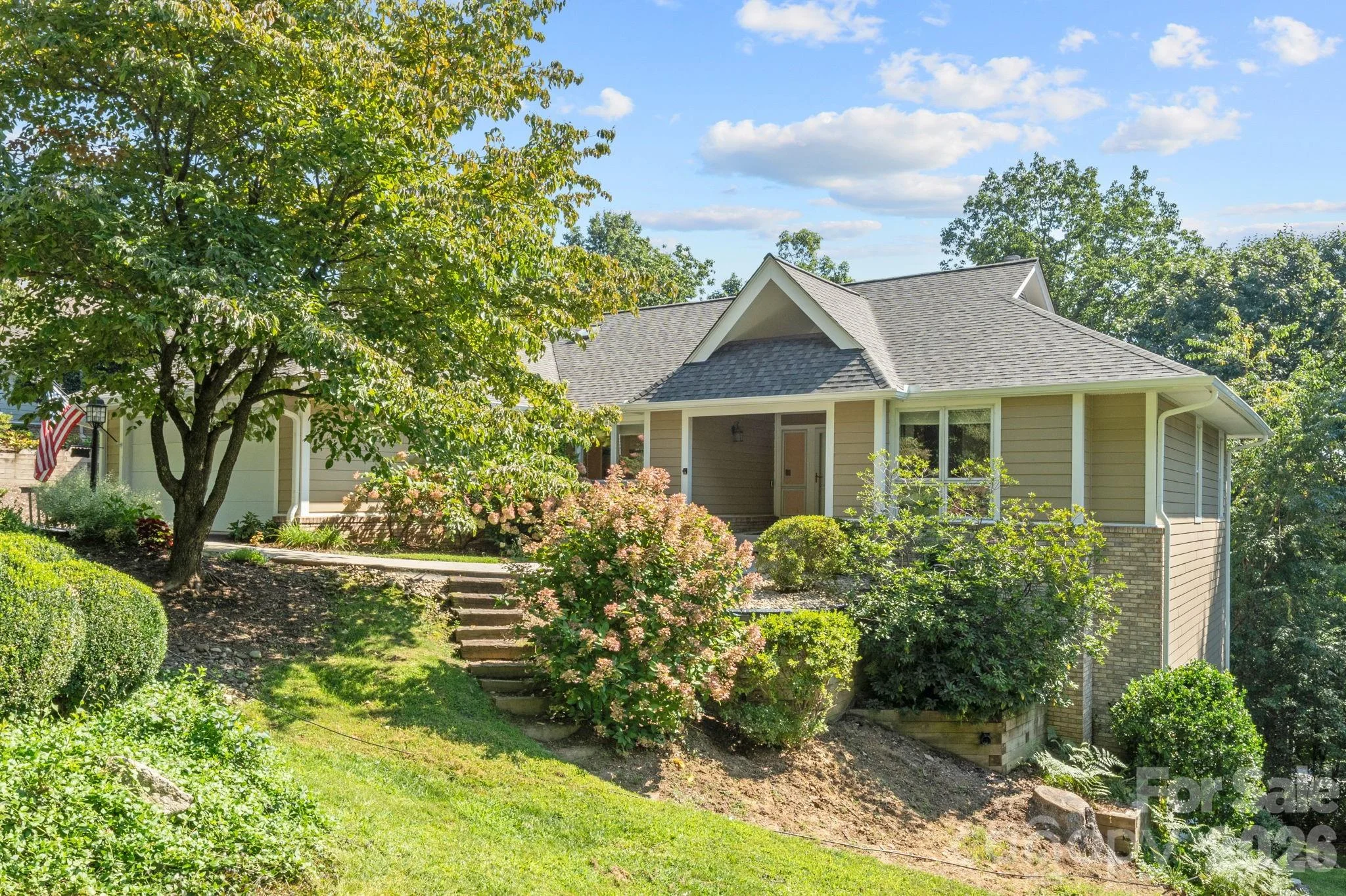 324 Dawnbrook Drive, Flat Rock, NC, 28731