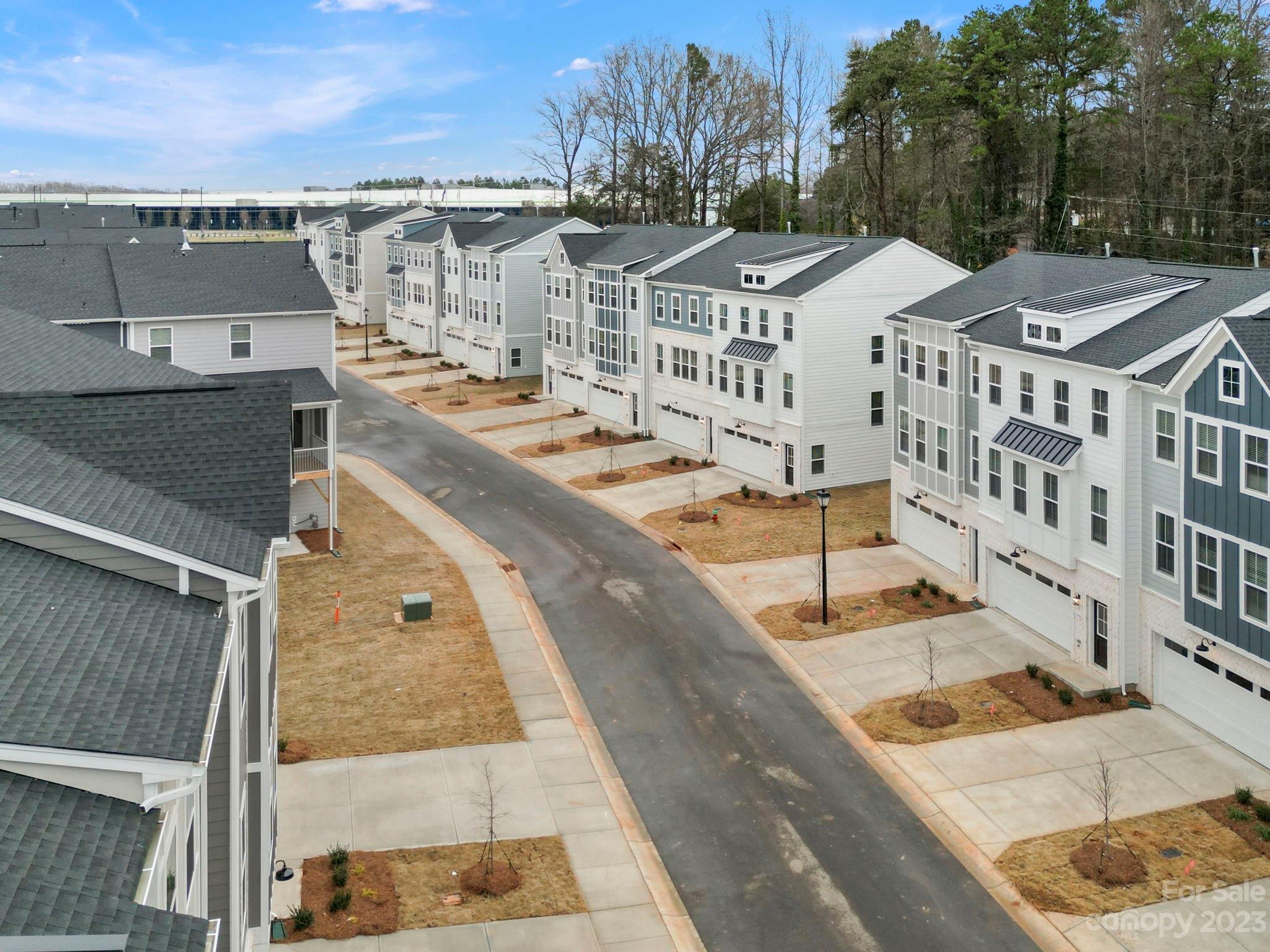 Roseglen Townhomes - Residential