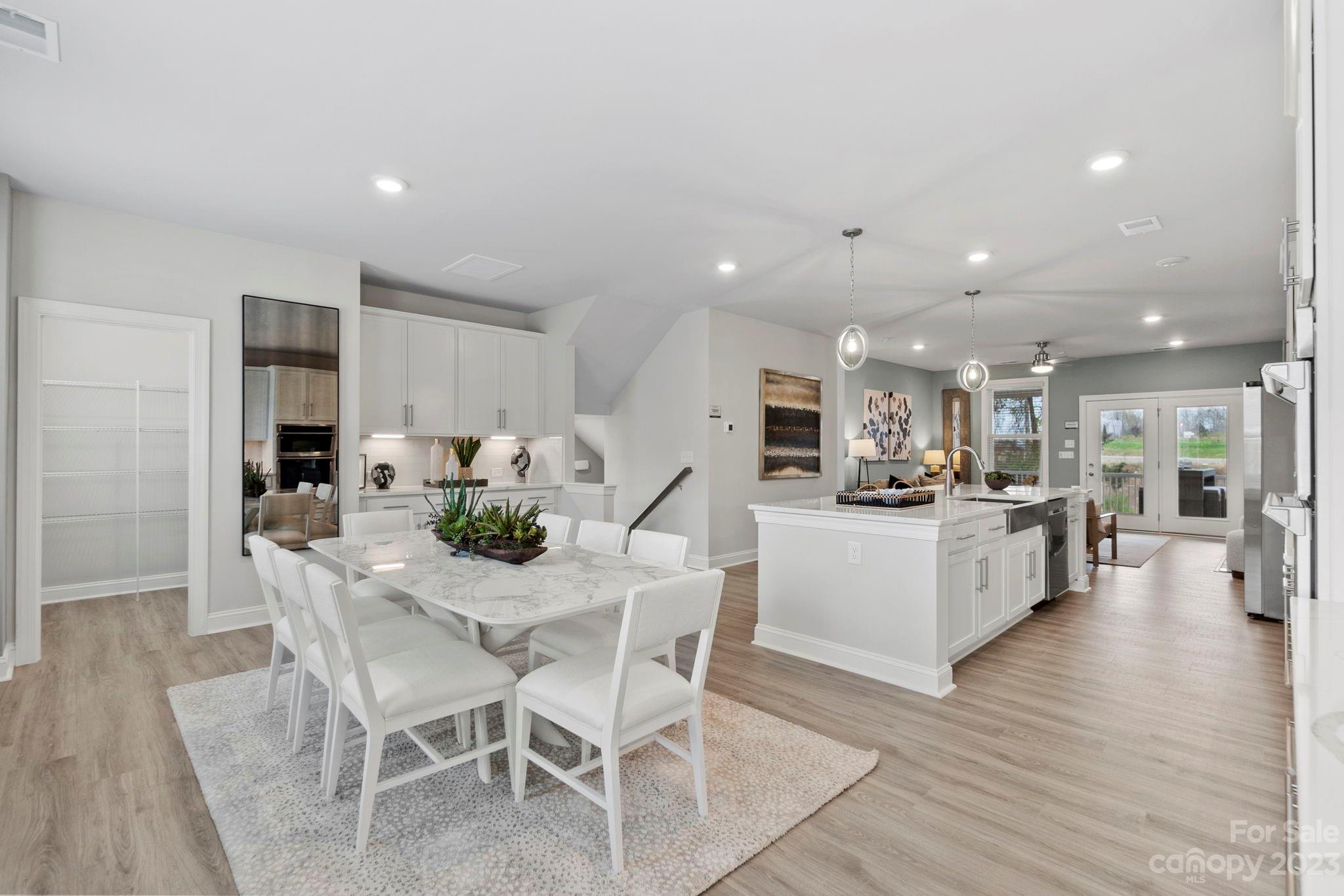 Roseglen Townhomes - Residential