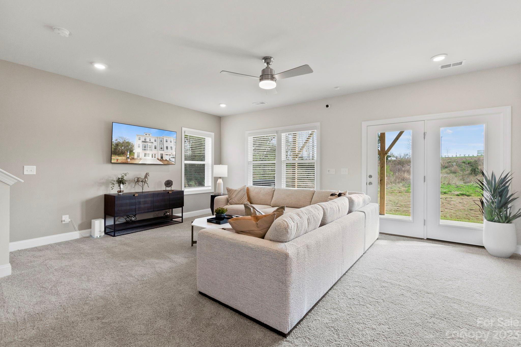 Roseglen Townhomes - Residential