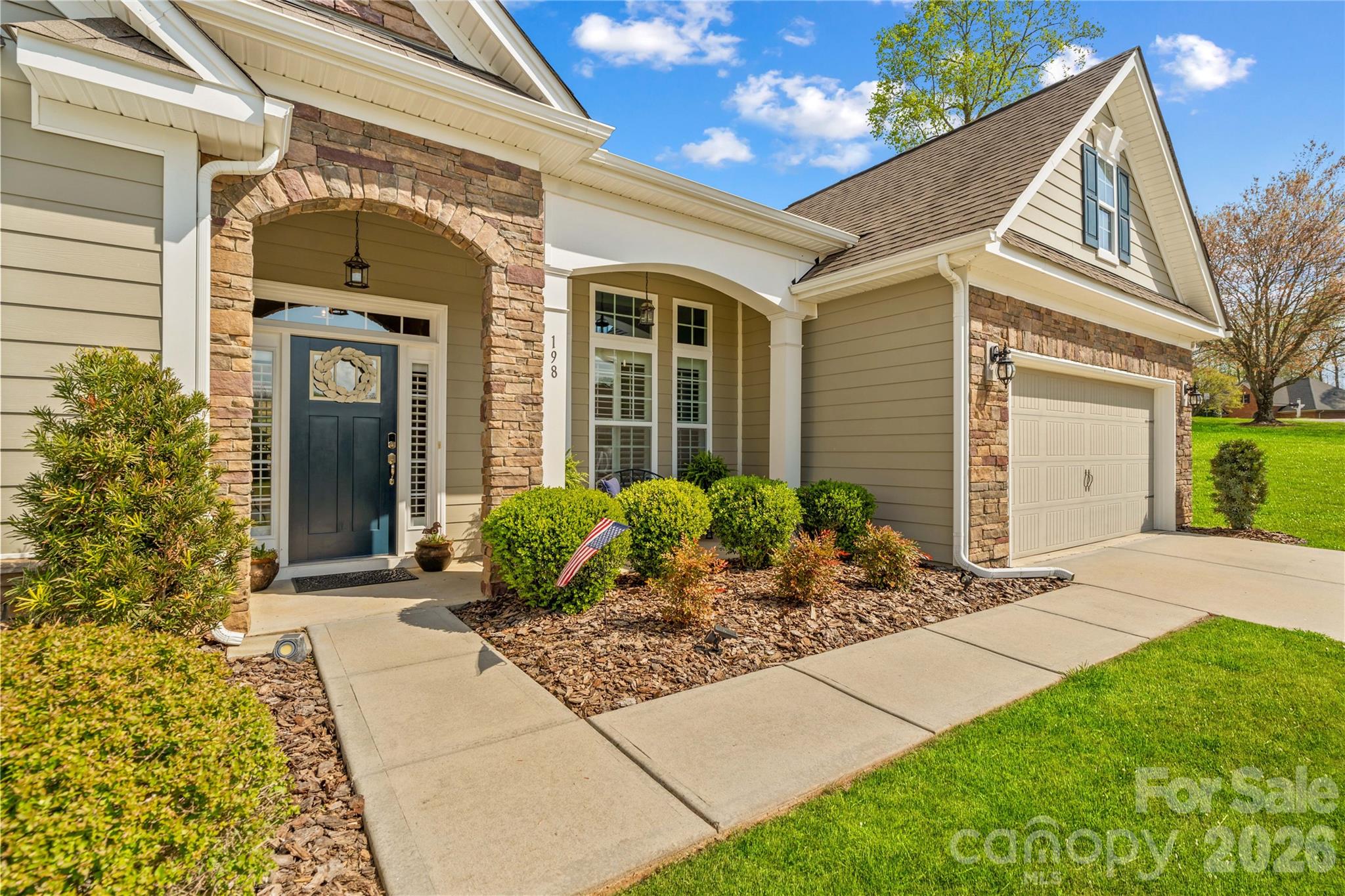 198 Hunters Hill Drive