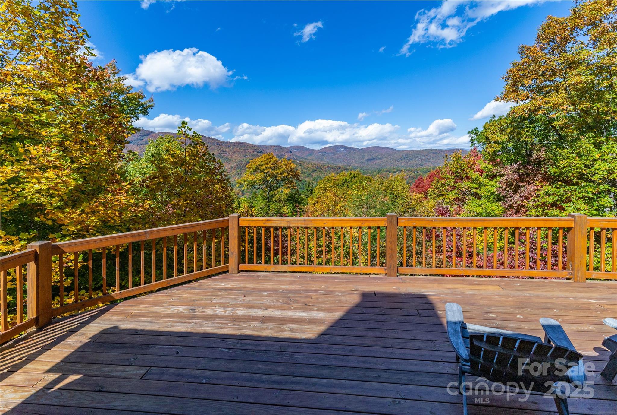 60 Lakeside Trail