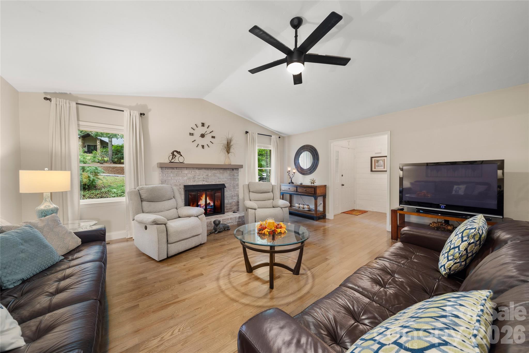 13 Foxhorn Court