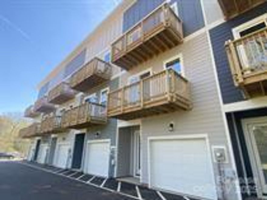 Beautiful 3-bedroom, 3.5-bath home off booming Mcalway Road! Each bedroom has its own full bath. The first floor features unique vinyl flooring leading into a bedroom with soft carpeting.
Extra bathrooms include quartz sink tops, gray tile flooring, and great lighting. The second floor is open, with a kitchen, living room, balcony, and half bath. Energy-efficient appliances and white quartz countertops make the kitchen shine!
The third floor has a new washer/dryer and two bedrooms. The master boasts vaulted ceilings, a private balcony, and a stunning bath with a huge step-in shower and double vanity. One-car garage. Prime location near South Park, Uptown, and more.
Amenities: A/C, carpet, pet-friendly, climate control, dishwasher, disposal, double sink vanity, dryer, garage, heating, kitchen island, linen closet, microwave, pantry, private balcony, fridge, storage, stove/oven, vaulted ceiling, vinyl floors, walk-in closets, washer, wheelchair accessible, window coverings.