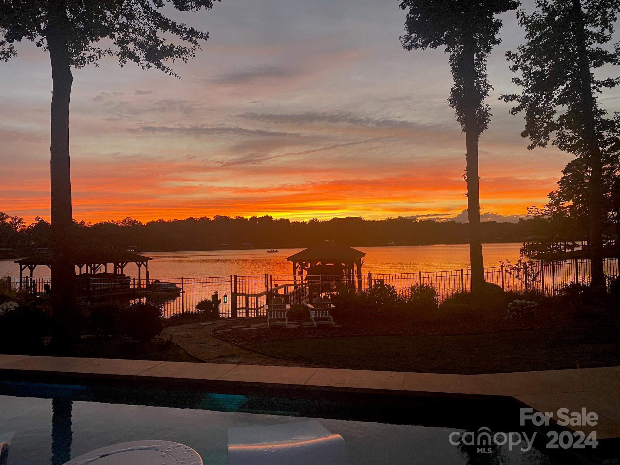 Reflection Pointe - Residential