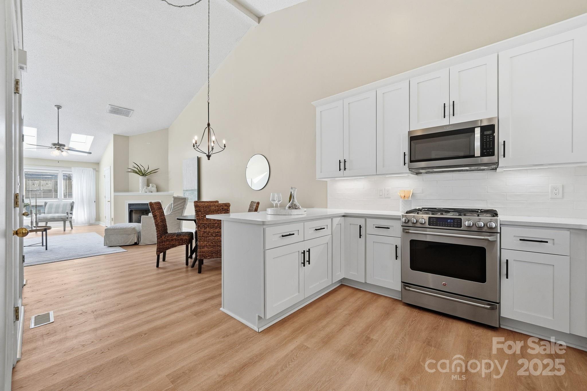 13923 Queens Harbor Road