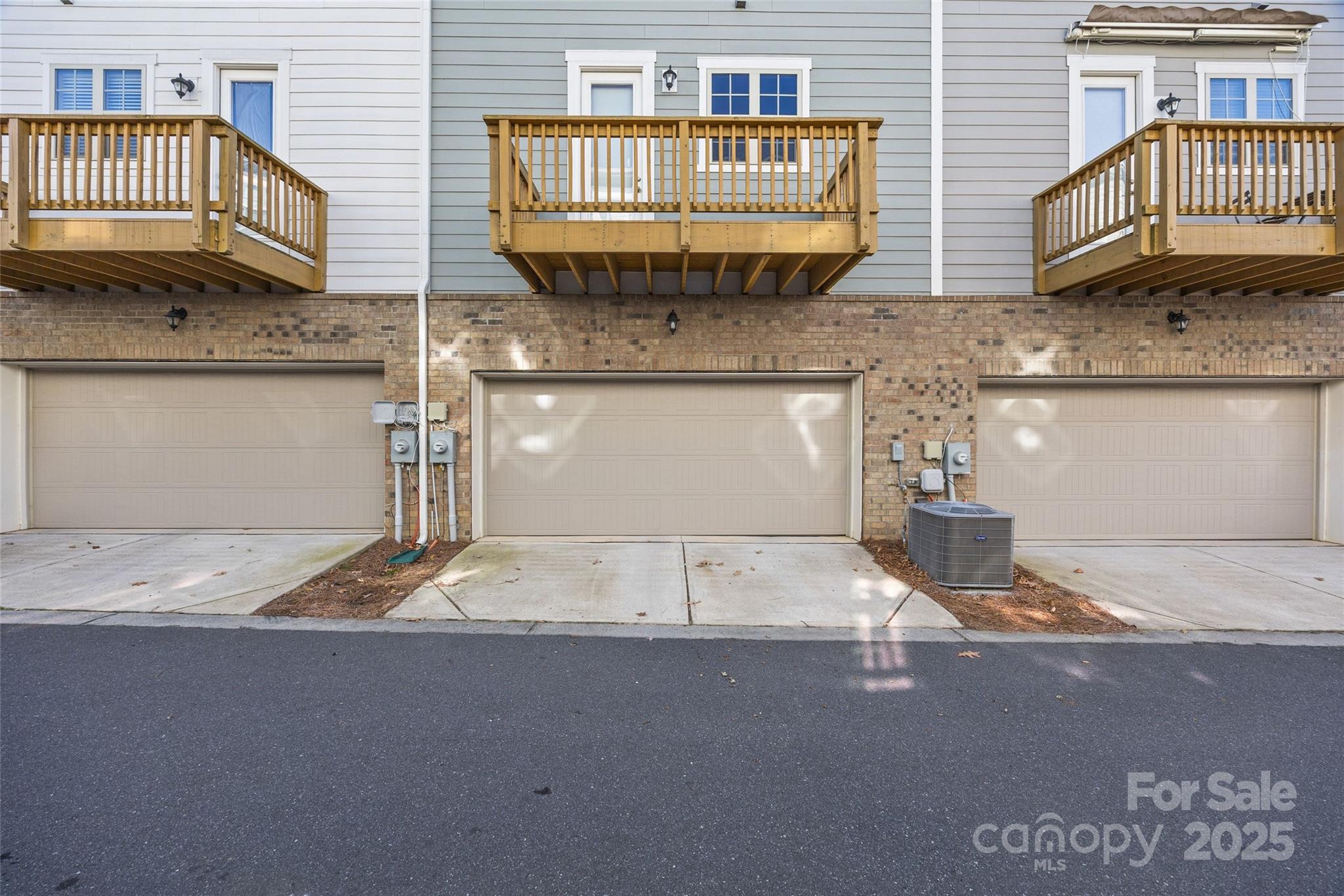 Hadley at Arrowood Station - Residential