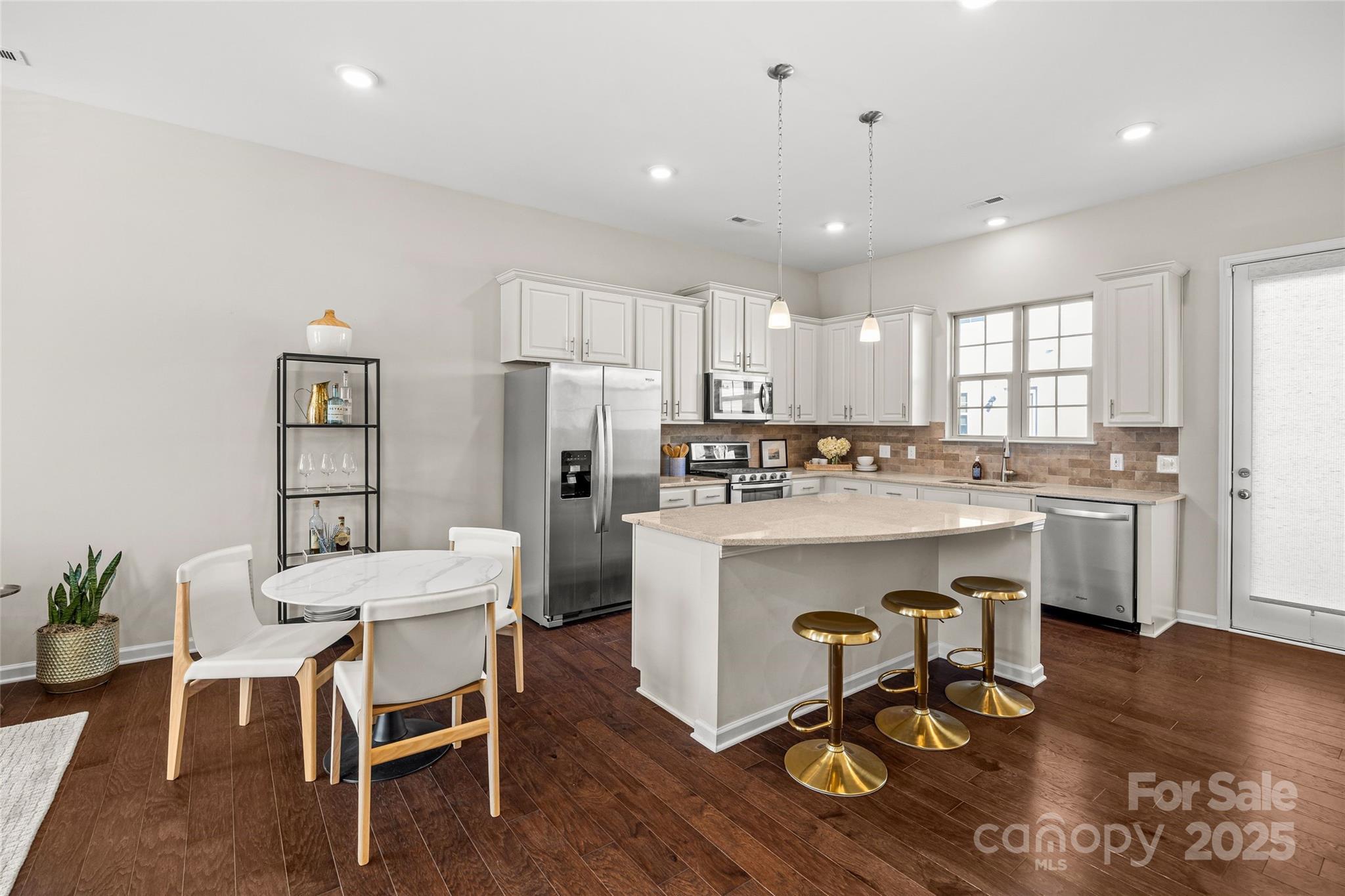 9435 Ainslie Downs Street