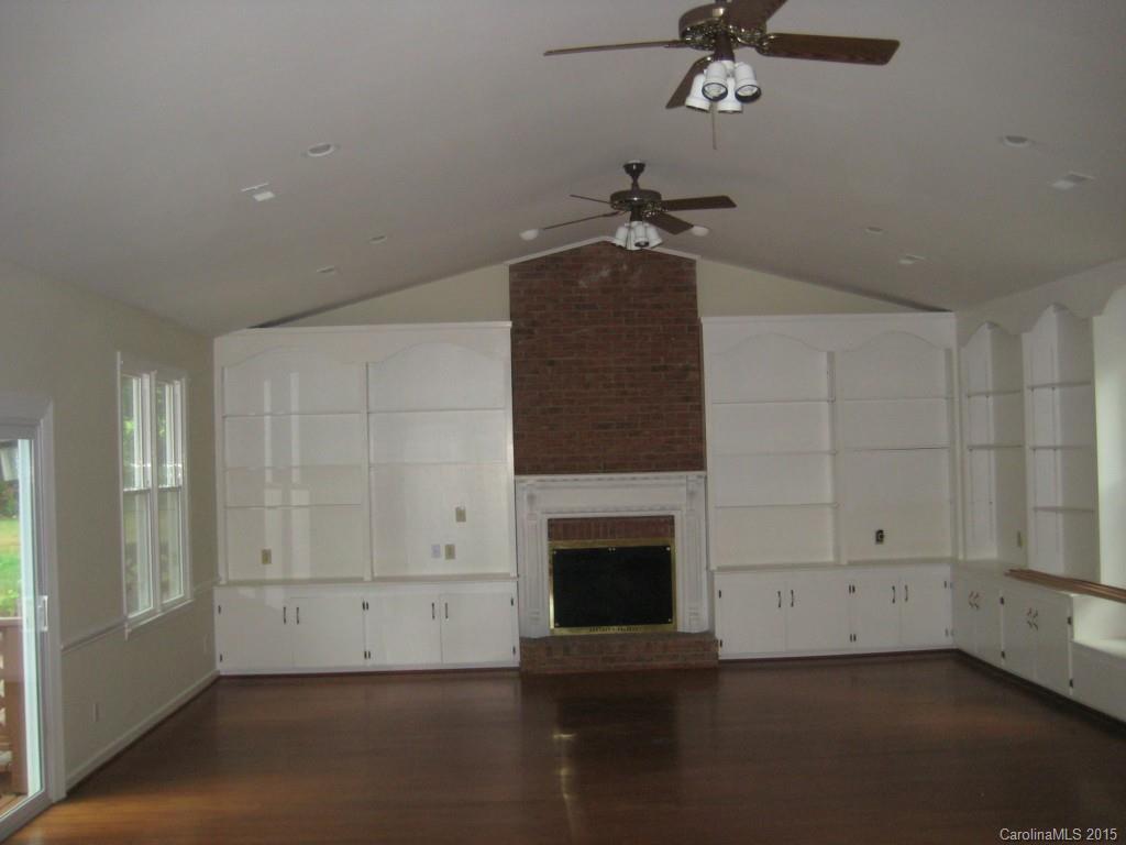 Barclay Downs - Residential