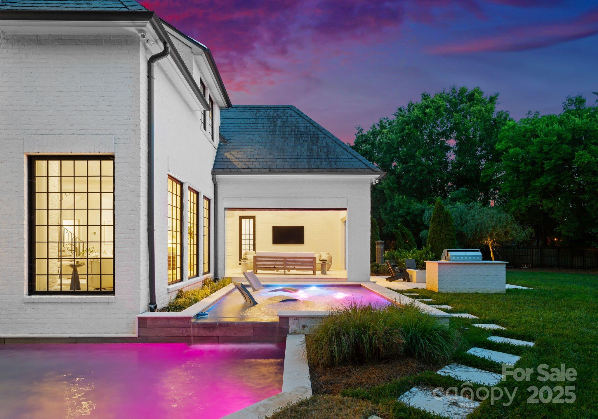 4714 Ockley Manor Lane