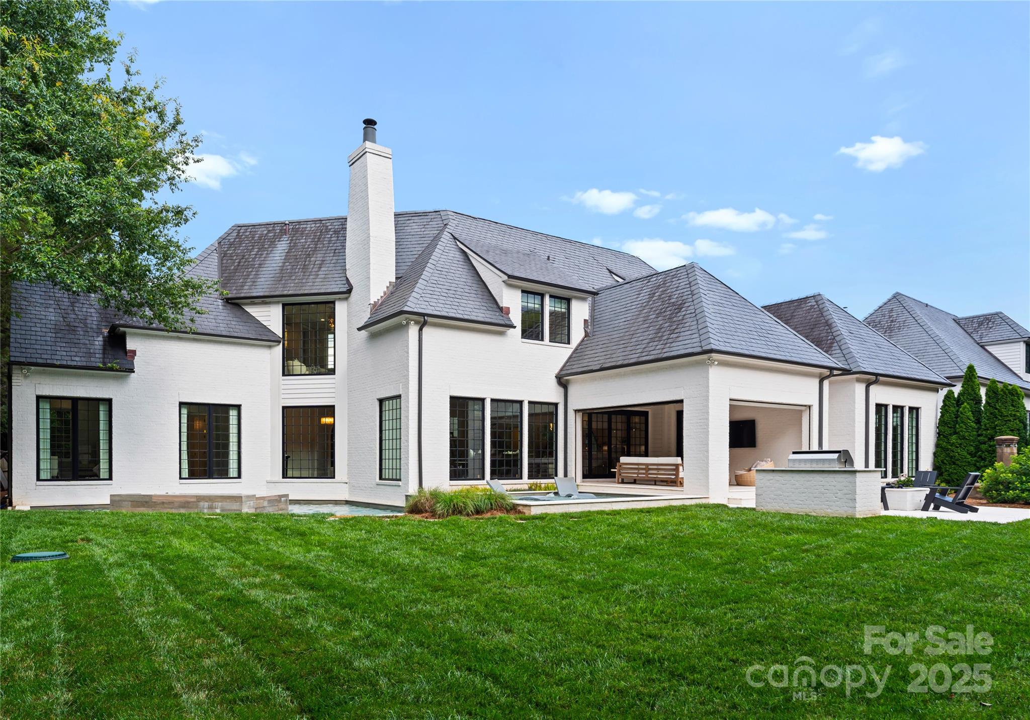 Ockley Manor - Residential