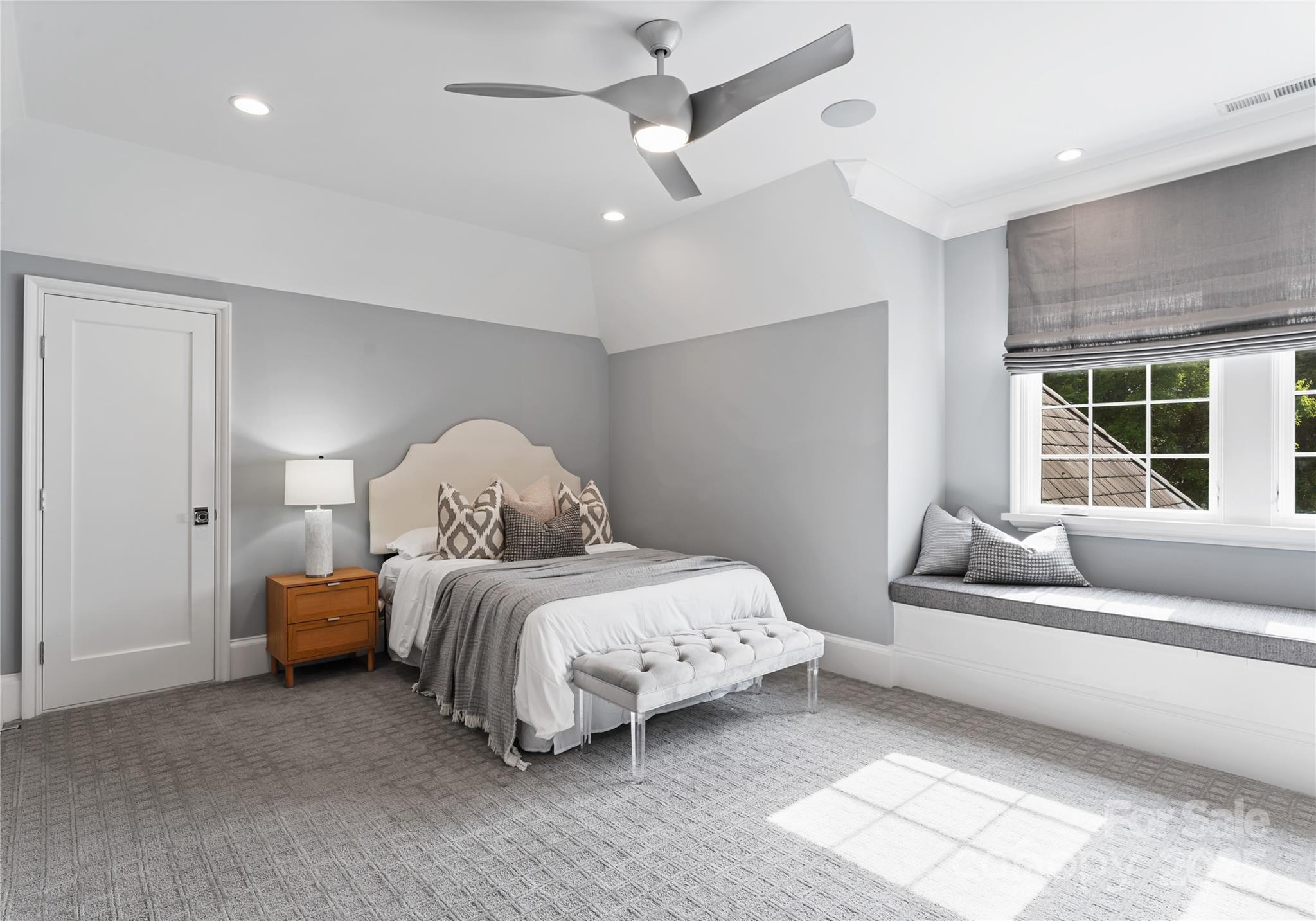 Ockley Manor - Residential