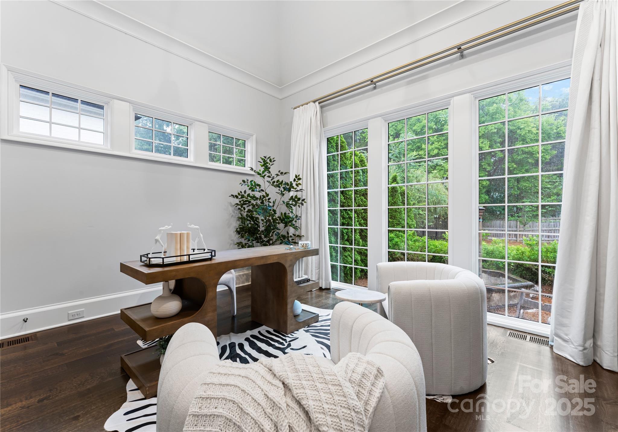 Ockley Manor - Residential