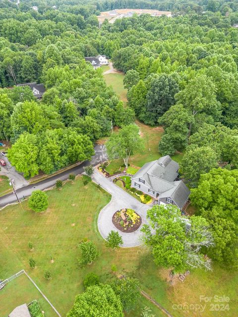 A home in Troutman