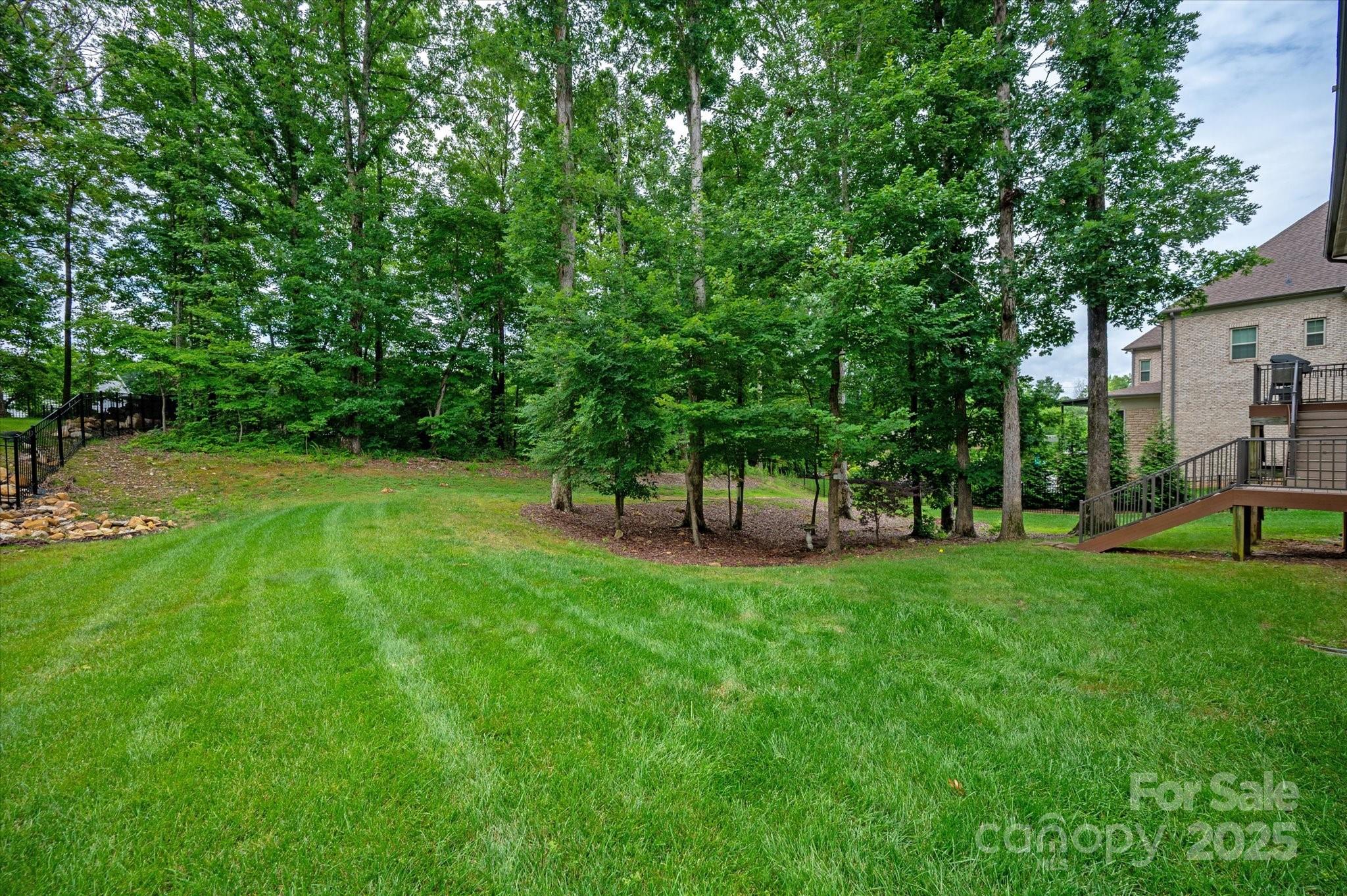 Ladera - Residential