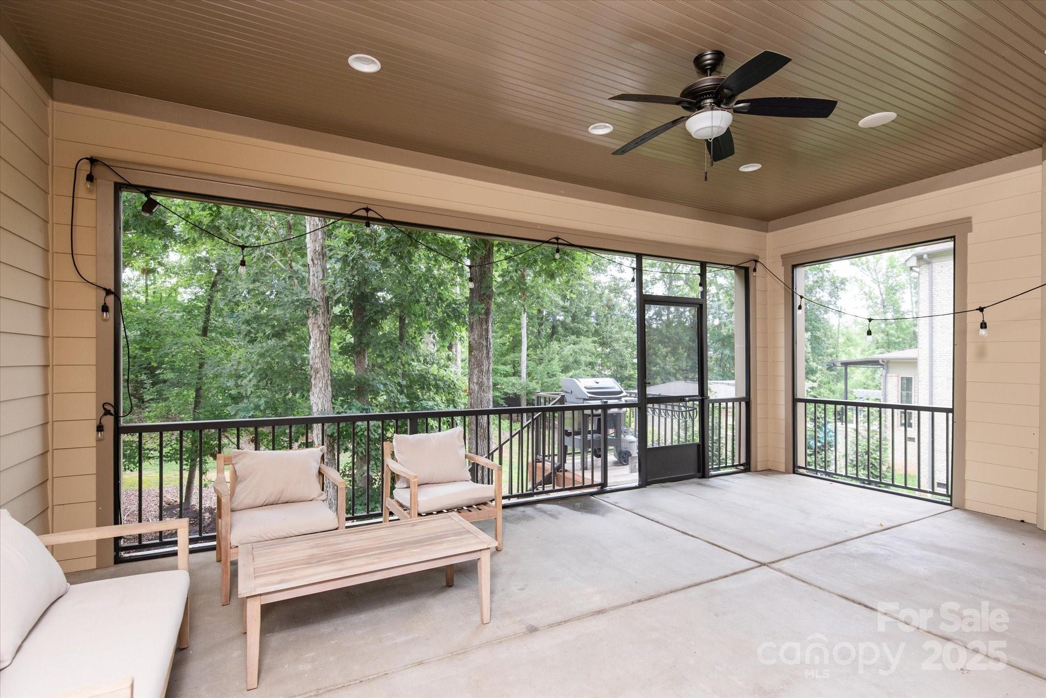 Ladera - Residential