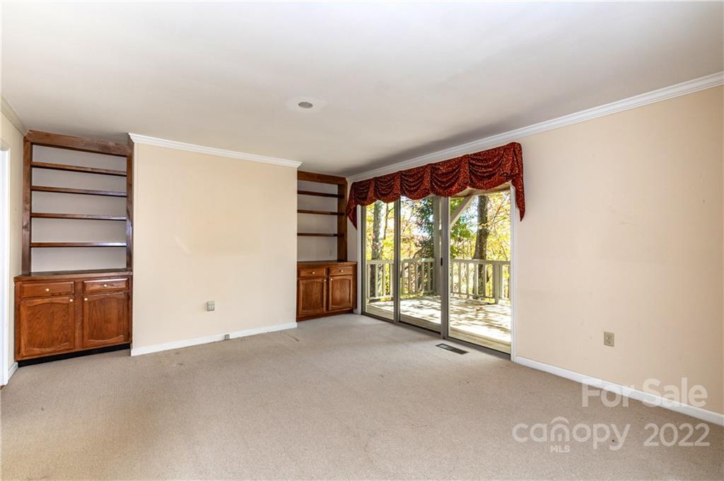 Lake Toxaway Estates - Residential