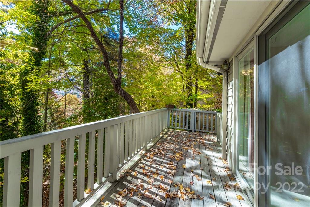 Lake Toxaway Estates - Residential
