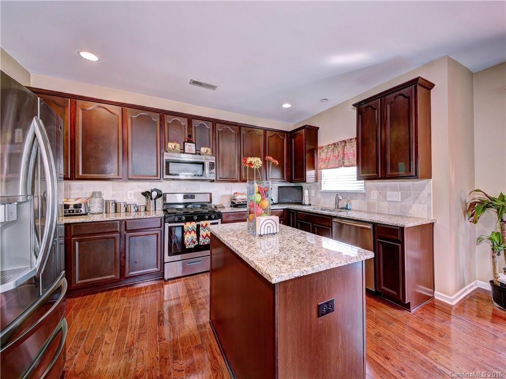 Stratford Pond - Residential