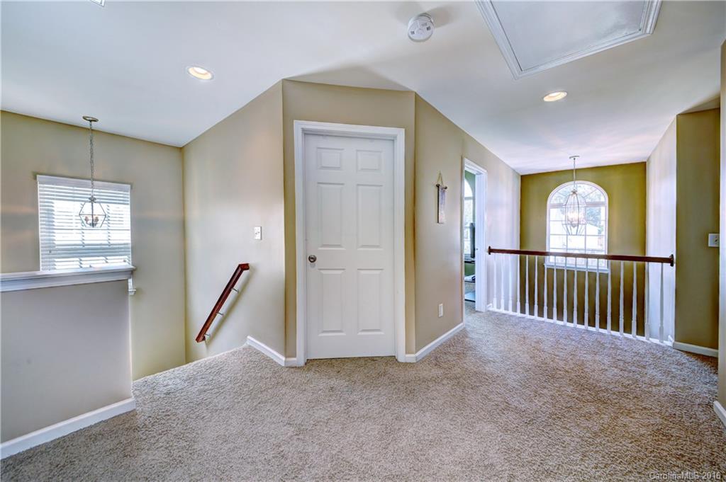 Stratford Pond - Residential