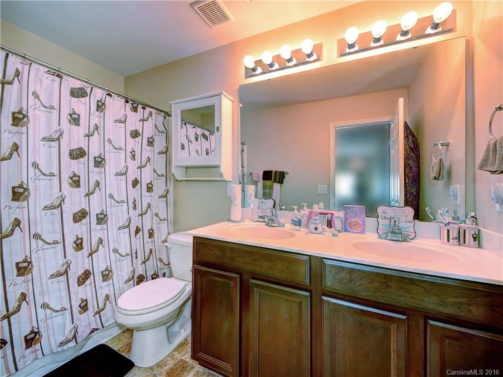 Stratford Pond - Residential