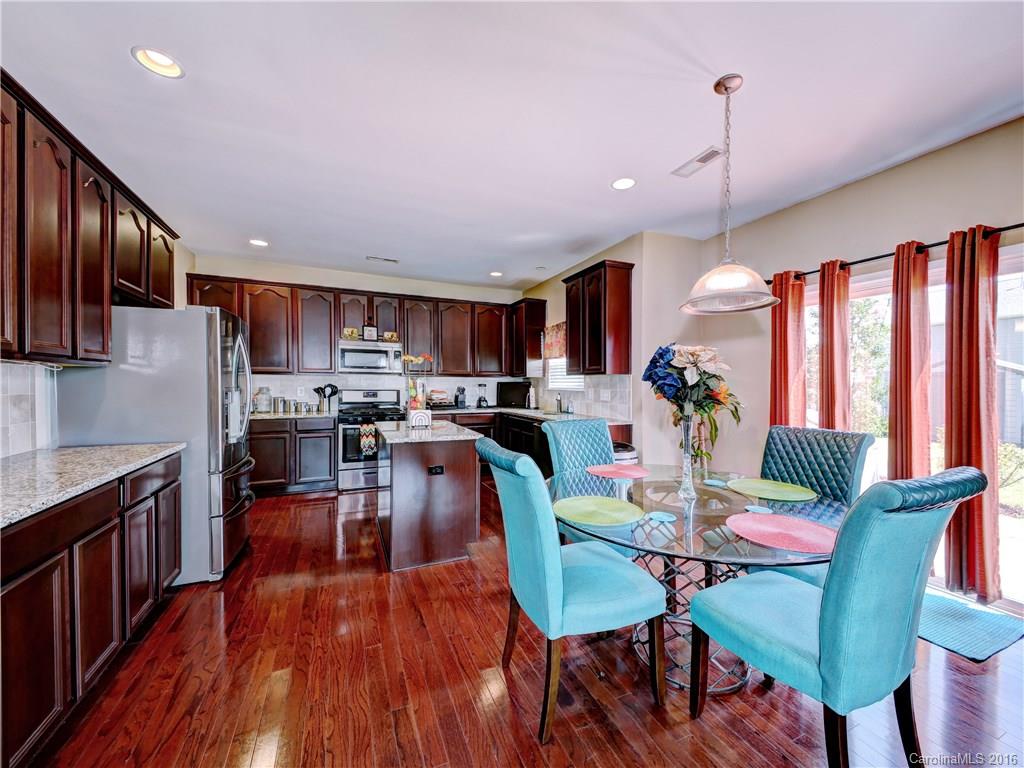 Stratford Pond - Residential