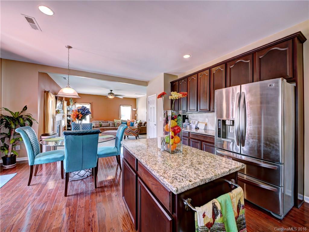 Stratford Pond - Residential