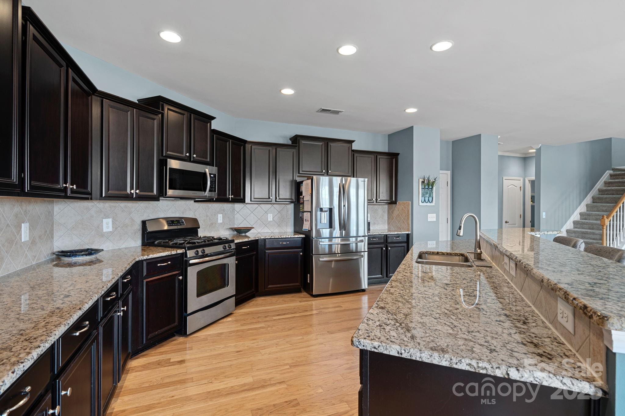 Almond Glen - Residential