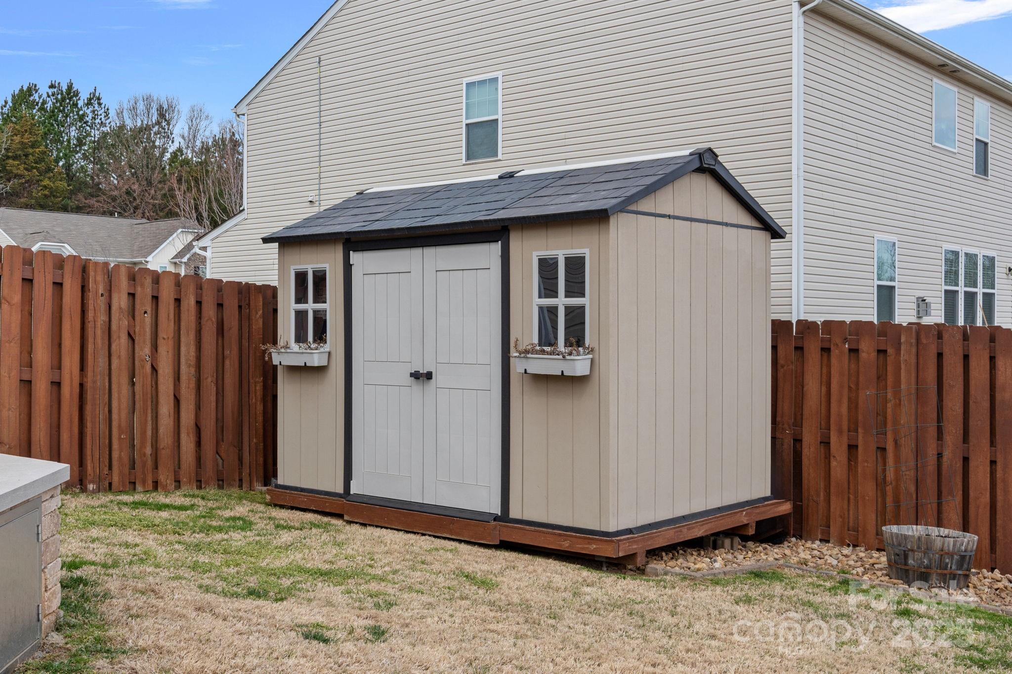 Almond Glen - Residential