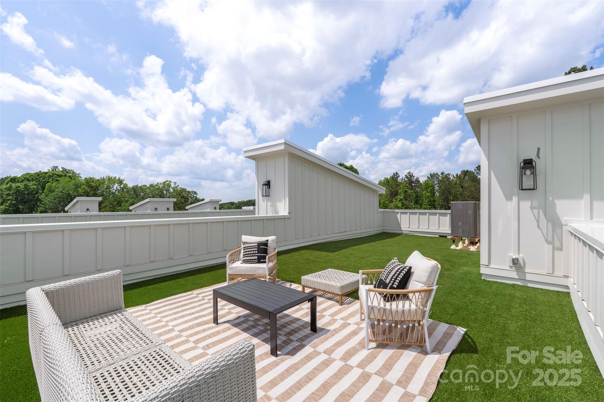 5007 Nimes Road 28