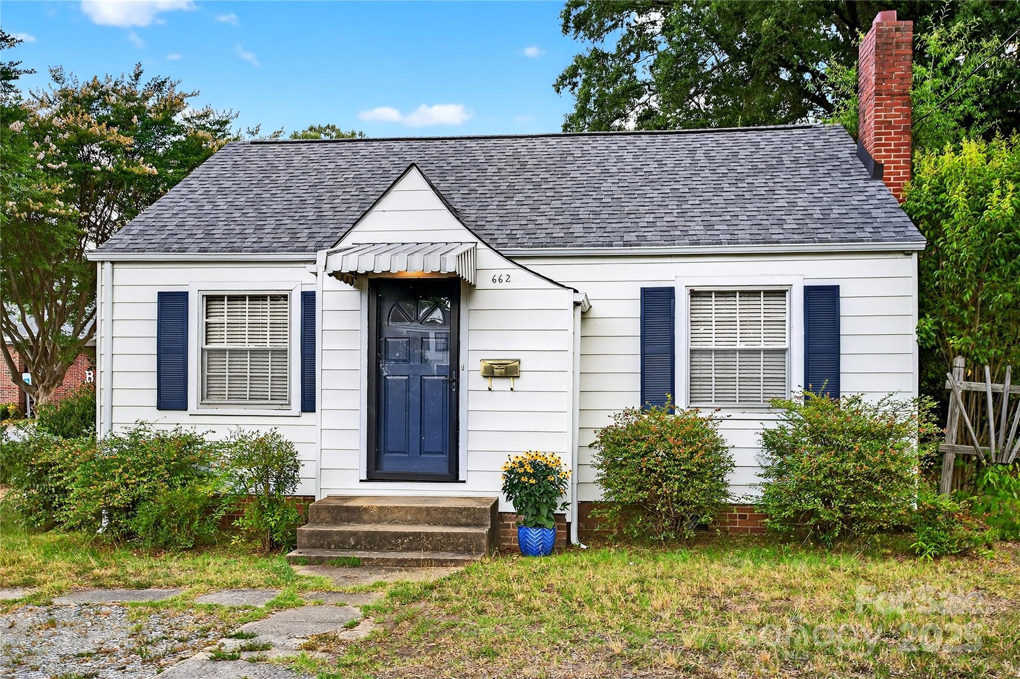 662 Carpenter Avenue