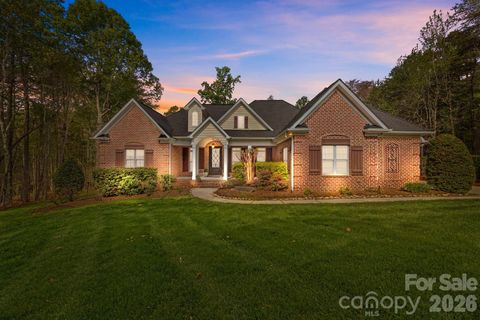 Photo of 3143 James Plantation Drive, Denver, NC 28037 (MLS # 4366315)