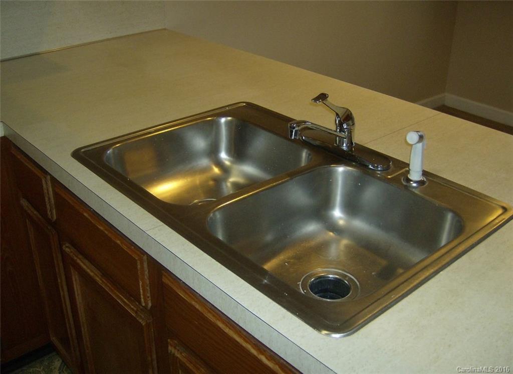 Dogwood Hills - Residential Lease